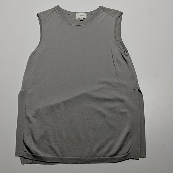 Aritzia Wilfred Rayon Top Small